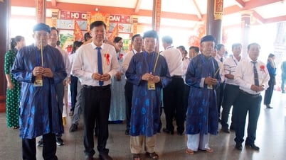 ពិធី​បើក​មហោស្រព​ស្ត្រី​ប៊ូស្រា​លើក​ទី​១៧៤
