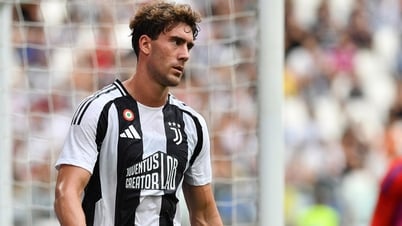 ព័ត៌មានផ្ទេរ 16/5: MU យក Vlahovic, Chelsea ប្រកួតប្រជែងសម្រាប់ Rodrygo