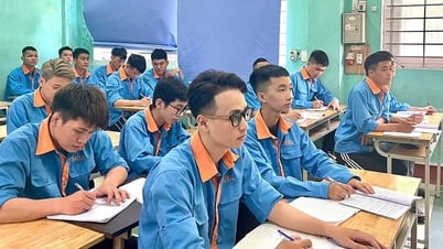 Abolishing the concept of secondary school: Is vocational secondary school equal to high school?