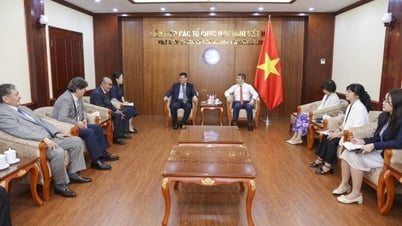 モンゴルの退役外交団がベトナムとの民間協力を促進