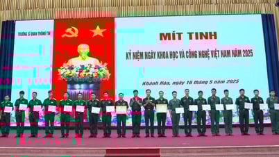Trường Sĩ quan Thông tin mít tinh kỷ niệm Ngày Khoa học công nghệ Việt Nam