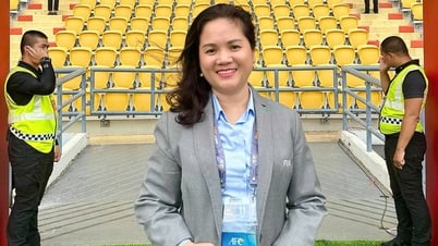 Phó tổng thư ký VFF làm giám sát trận đấu ASEAN All-Stars gặp Man Utd