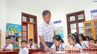 Dạy học ở Trường Sa