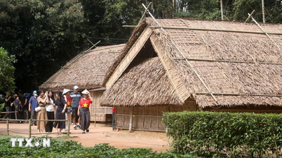 Simplicity and affection from thatched roofs in Uncle Ho's homeland