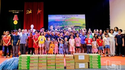 Tặng quà Trung tâm Bảo trợ và Công tác xã hội tỉnh Thái Nguyên