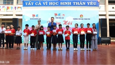 Ngày hội “Thầy thuốc trẻ làm theo lời Bác, tình nguyện vì sức khỏe cộng đồng năm 2025”