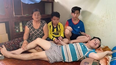 3 أب وابنه يعانون من مرض خطير ويأملون في المساعدة