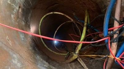 Daughter fell down the well, father jumped down to save her but got stuck