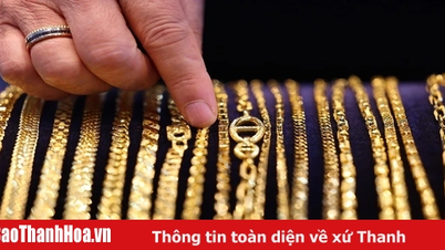 Vì sao vàng ghi nhận tuần giảm giá mạnh nhất trong vòng 6 tháng?