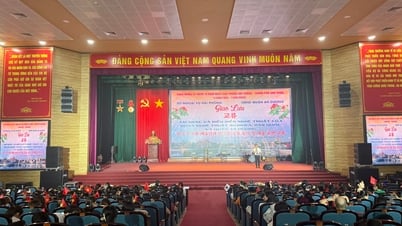 การแลกเปลี่ยนศิลปะพิเศษระหว่างคณะศิลปะ Bujihwa (เกาหลี) และเขต An Duong เพื่อเฉลิมฉลองวันครบรอบ 70 ปีวันปลดปล่อยเมืองไฮฟอง