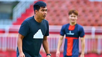 Phù Đổng Ninh Bình vô địch sớm Giải hạng nhất trong ngày HLV Việt Thắng bị cấm chỉ đạo