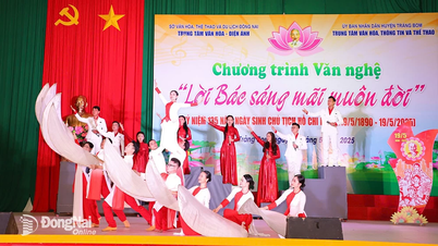 Tháng 5, nghe lại những ca khúc bất hủ về Người