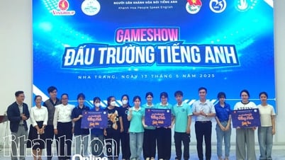 Hơn 200 sinh viên Trường Đại học Khánh Hòa tham gia cuộc thi Đấu trường tiếng Anh