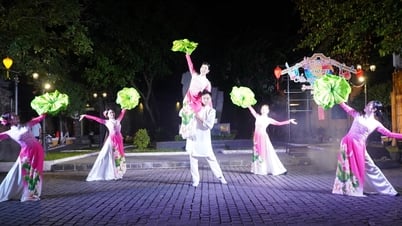 ទីក្រុង Hoi An រៀបចំការប្រគុំតន្ត្រីតាមដងផ្លូវនៅថ្ងៃចុងសប្តាហ៍