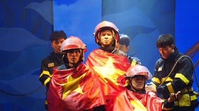 Công diễn vở “Ngược chiều bình an” tri ân những người lính cứu hỏa
