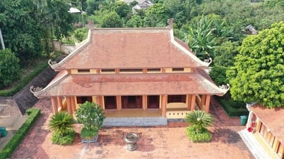 តាម​ដង​ទន្លេ Lo សំឡេង​ពូ​នៅតែ​កក់ក្តៅ។