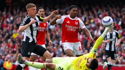 Trực tiếp Arsenal vs Newcastle 1-0 (H2): Rice ghi tuyệt phẩm