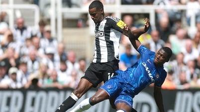 Trận đấu đổi đời của Newcastle