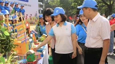Women in the capital join forces to fight plastic pollution