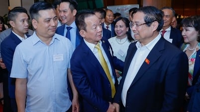 นายกฯ หารือพิเศษกับผู้ประกอบการเอกชน