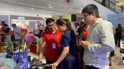Wie genießt die Generation Z vietnamesischen Kaffee und Tee?