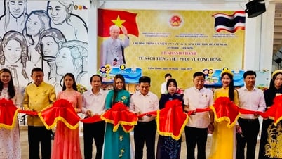 Nhà xuất bản Giáo dục Việt Nam tặng Tủ sách tiếng Việt tại Thái Lan