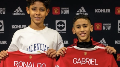 14-year-old prodigy and the chance to write history for Man United