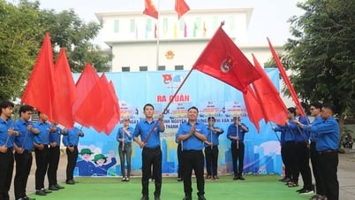 ពី "ការអប់រំពេញនិយម" ទៅ "ការអប់រំពេញនិយមឌីជីថល"