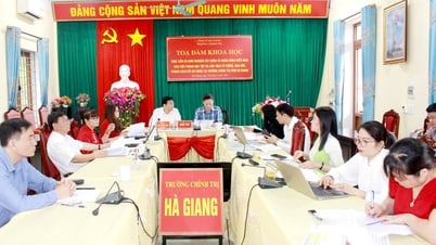 Toạ đàm khoa học học tập và làm theo tư tưởng đạo đức phong cách Hồ Chí Minh