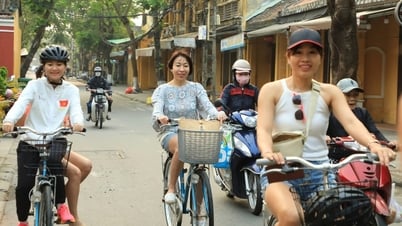 Du lịch hè không chỉ lên rừng, xuống biển...