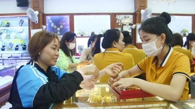 Giá vàng chiều nay 19/5/2025: Giá vàng trong nước tăng bứt phá, vàng thế giới chờ đột phá 3300 USD