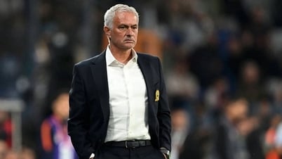 Jose Mourinho ging offiziell mit leeren Händen und gab eine bittere Erklärung ab, als er von seinem Gegner provoziert wurde