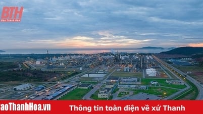 탄 마을은 호 삼촌의 가르침을 따릅니다