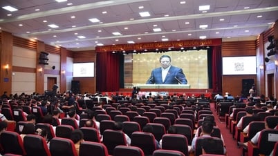 المؤتمر الوطني عبر الإنترنت لنشر وتنفيذ القرار 66-NQ/TW والقرار 68-NQ/TW للمكتب السياسي