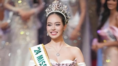 Hoa hậu Quốc tế Thanh Thủy vào top 10 Nhan sắc vượt thời gian