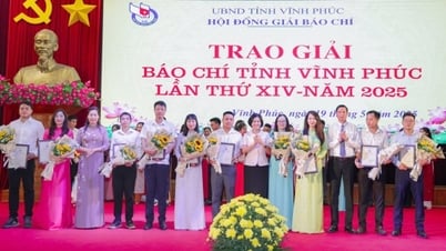 កាសែត Cong Thuong ទទួលបានរង្វាន់ទីពីរនៅឯពានរង្វាន់សារព័ត៌មានខេត្ត Vinh Phuc ឆ្នាំ 2025
