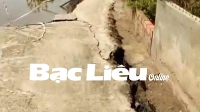 Tiếp tục sạt lở kênh 30/4, khóm Chòm Xoài