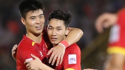 Tuyển Việt Nam: Thắng Malaysia đã rồi mới... tính