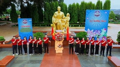 Agribank Chi nhánh Bắc Đắk Lắk tổ chức dâng hương tưởng niệm Chủ tịch Hồ Chí Minh