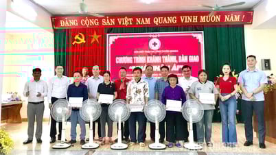 Inauguration de 5 maisons de charité dans la commune de Trung Ha