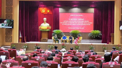 Hà Giang khen thưởng các tập thể, cá nhân điển hình trong học tập và làm theo Bác
