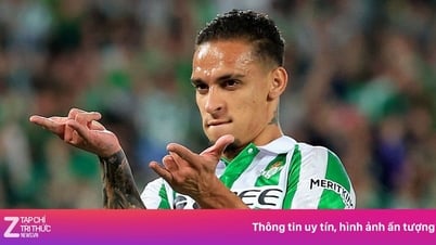 Antony lập siêu phẩm vào lưới De Gea