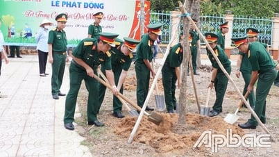 โรงพยาบาลทหาร 120 ตอบรับโครงการปลูกต้นไม้ 1 พันล้านต้น - เพื่อเวียดนามสีเขียว