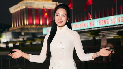 Sao Mai Champion Huyen Trang is proud to sing about Uncle Ho.