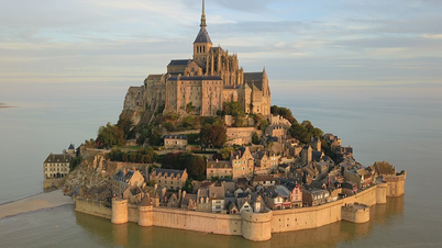 Los 5 mejores destinos turísticos de Mont Saint: belleza mágica entre el mar y el cielo de Francia