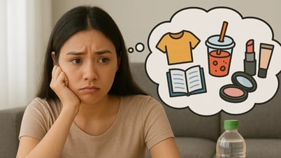 Mải cà phê, săn hàng hạ giá, sinh viên giật mình khi cuối tháng "trắng ví"