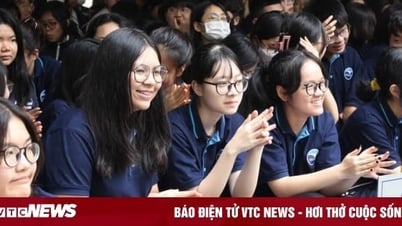 Tỷ lệ 'chọi' vào trường THPT chuyên Ngoại ngữ giảm 
