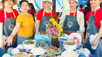 Phụ nữ và hành trình phát triển du lịch cộng đồng