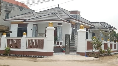 Tendance de construction de maisons sur toit japonaises