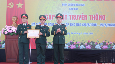 Warehouse K64 (Chemical Corps) received a Certificate of Merit from the Minister of National Defense